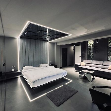 The Hatz By Rh Living Bucarest Esterno foto